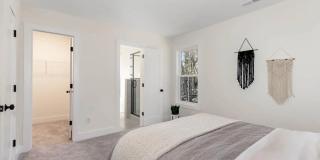 Room in 3 Bedroom Home at Maplewood Dr Room in 3 Bedroom Home at Maplewood Dr Gallery 28