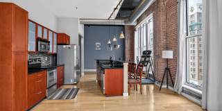 Charming 2BR Condo in Saint Louis Gallery 6
