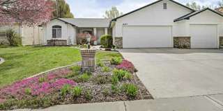 Bristol Heights Beauty: Single-Level 3-Car Garage Home with Private Backyard Gallery 1