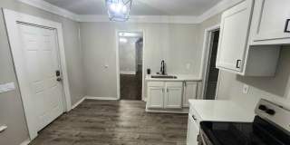Spacious 3bd house | Laundry hooks |Porch|Off Street Parking|NET EFFECTIVE RENT OFFER Spacious 3bd house | Laundry hooks |Porch|Off Street Parking|NET EFFECTIVE RENT OFFER Gallery 1