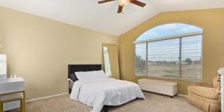 3 BR 2.5 BA Glendale Gallery 18