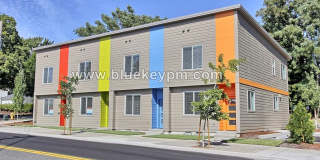 2 Bed, 2.5 Bath Townhome on Broadway and E. 28th Street Gallery 3