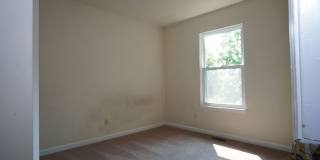 4 Bed/2 1/2 Bath Bus Line Reserved Parking Gallery 11
