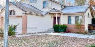 Well-Appointed 4BR Home with Open Floorplan & Expansive Yard Gallery 1