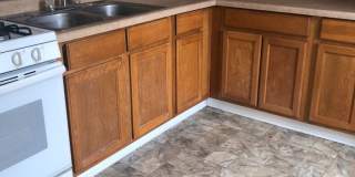 One bedroom apartment west side of Saint Paul Gallery 1