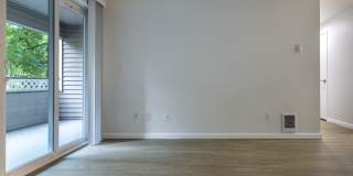 The Docks at Redmond Lakeview Gallery 46