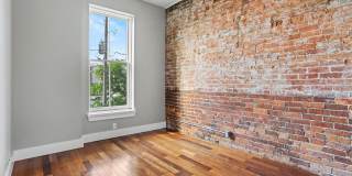 280 E Michigan Avenue Gallery 14