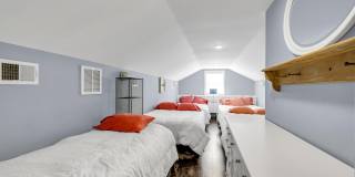 213 Hayes Court Gallery 22