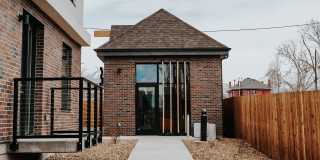 Regius Square Gallery 47