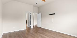 3 Bedroom 2 bath in La Pointe Community Gallery 9
