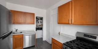 2344 West Addison Gallery 2