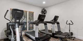 Clayton Pointe Gallery 29