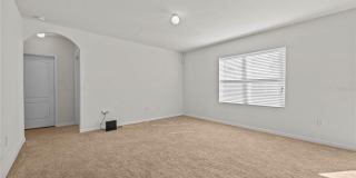 817 SHEEN Circle Gallery 7