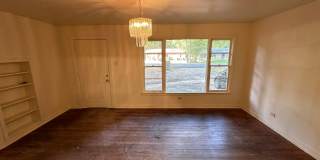 Cute 4 Bedroom Home! Gallery 3