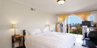 345 Palos Verdes Drive W Gallery 13