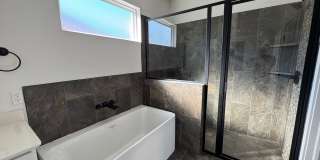 Luxury Modern 3 Bedroom 2.5 Bathroom Home with a Bonus Room in Deer Creek Schools (Neighborhood Pool) Gallery 15