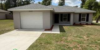 5942 E Loring Ln Gallery 1