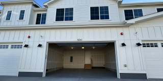 Stylish New Home Surrounded by Greenbelts and Outdoor Recreation Gallery 15