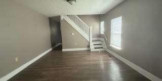 Newly Renovated 3BR/1BA Townhome near Downtown Indy Gallery 10