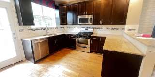 8195 FALLS GROVE Drive Gallery 6