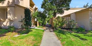 Sunset Park Townhouse Available for Rent! Gallery 1