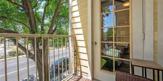 410 S ARMENIA AVENUE Gallery 24