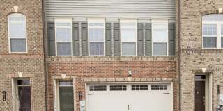 Stunning 4bd 4.5bth Garage Townhome Near Ft. Meade Gallery 1