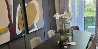 Centrally located Charlote Oasis Gallery 1