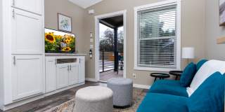 Casata Austin Gallery 28
