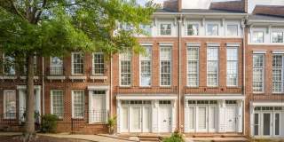 Stylish 3-bedroom townhome in Vermillion in Hustersville Gallery 1