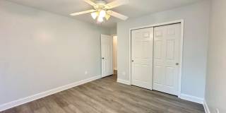 7827 BOLD LION Lane Gallery 21