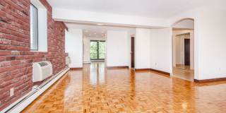 Large 1 bed in Brookline Gallery 10