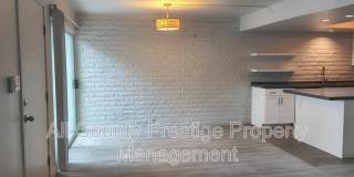 Rezide at Uptown Gallery 3