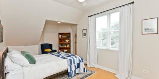 3656 North Paulina Street Gallery 2