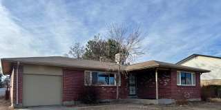 Spacious 5-Bedroom Single-Family Home with Fenced Yard Garage Spacious 5-Bedroom Single-Family Home with Fenced Yard Garage Gallery 1