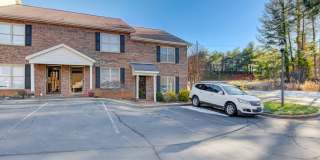 3-Bedroom Townhome Just Minutes From Downtown Hickory! Gallery 1