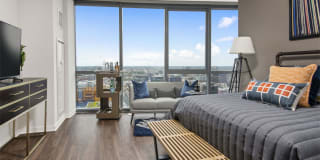 727 West Madison 727 West Madison Gallery 44