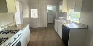 **3-Bedroom, 2-Bathroom House for Rent** Gallery 1