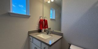 Wonderful 5 bedroom 4 bath home with Office + Media Room Gallery 20
