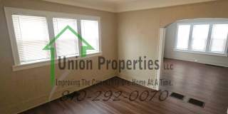 1042 Gillett Street Gallery 1