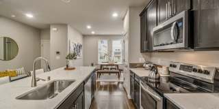 Modern Tri-Level 4BD/3.5BTH Townhouse in Lynnwood for Rent! Pet Friendly! Gallery 11