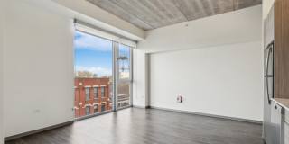1922 N Milwaukee Ave Gallery 1