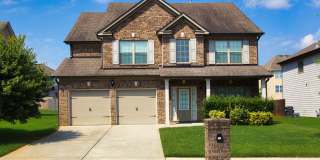 Desirable Community! 5 Bedroom 3 Bathroom Home Gallery 1
