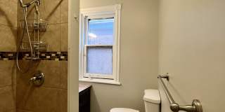 1323 N. Dupont Street - B Gallery 4