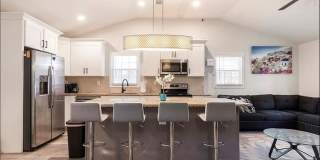 Room in 5 Bedroom Home at Cedar Ave NW Gallery 3