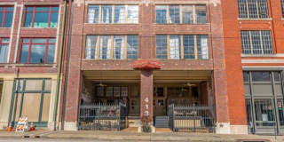 Amazing studio in the William Farrington Buildiing.  UTILITIES INCLUDED EXCLUDES CABLE AND INTERNET.  Pets not allowed.  One car parking in garage included. Gallery 1