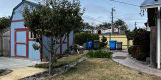 1109 Thomas Street Gallery 7