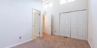 2400 Sandpiper St - AVAILABLE AUGUST 2026 2400 Sandpiper St - AVAILABLE AUGUST 2026 Gallery 5