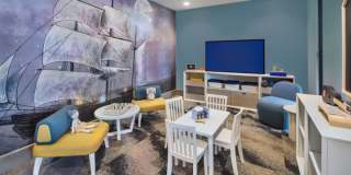 The District Gallery 13