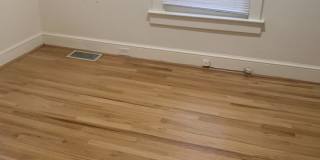 Lovely Cottage with Detached 2-Car Garage Gallery 11